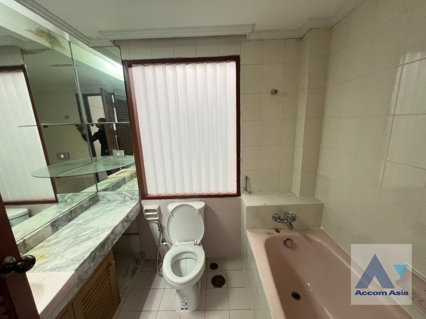 11  3 br Townhouse for rent and sale in Sukhumvit ,Bangkok BTS Phra khanong at Tara Mansion AA38012