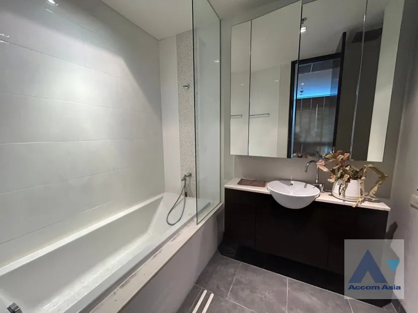 6  2 br Condominium For Rent in Sathorn ,Bangkok MRT Lumphini at The Lofts Yennakart AA38031