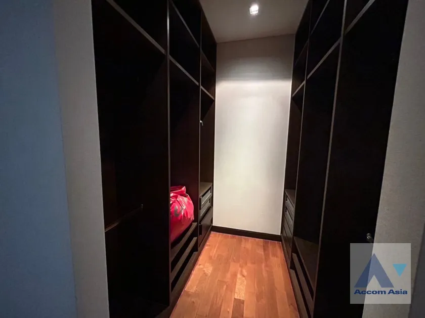 7  2 br Condominium For Rent in Sathorn ,Bangkok MRT Lumphini at The Lofts Yennakart AA38031