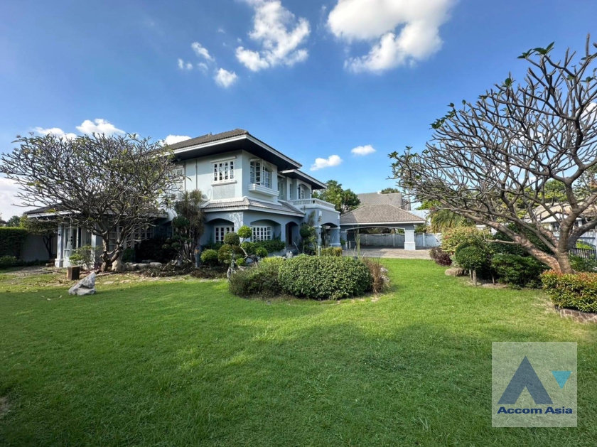 6  3 br House for rent and sale in Pattanakarn ,Bangkok BTS On Nut at Panya Pattanakarn Village AA38047