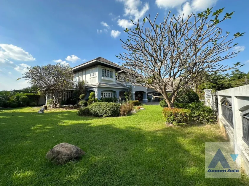 4  3 br House for rent and sale in Pattanakarn ,Bangkok BTS On Nut at Panya Pattanakarn Village AA38047