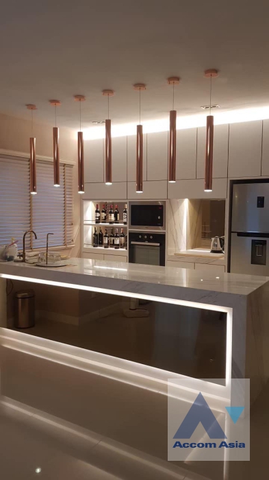 7  4 br House For Rent in Pattanakarn ,Bangkok  at Life Bangkok Boulevard Wongwaen-Onnut 2 AA38089