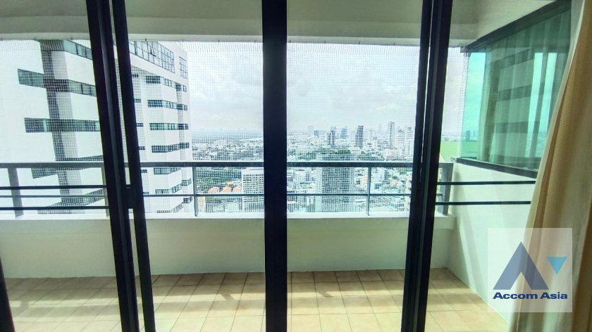 40  3 br Condominium for rent and sale in Sathorn ,Bangkok BTS Sala Daeng - MRT Lumphini at Sathorn Gardens AA38141