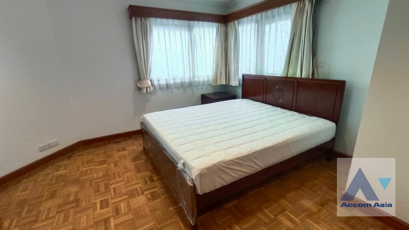 27  3 br Condominium for rent and sale in Sathorn ,Bangkok BTS Sala Daeng - MRT Lumphini at Sathorn Gardens AA38141