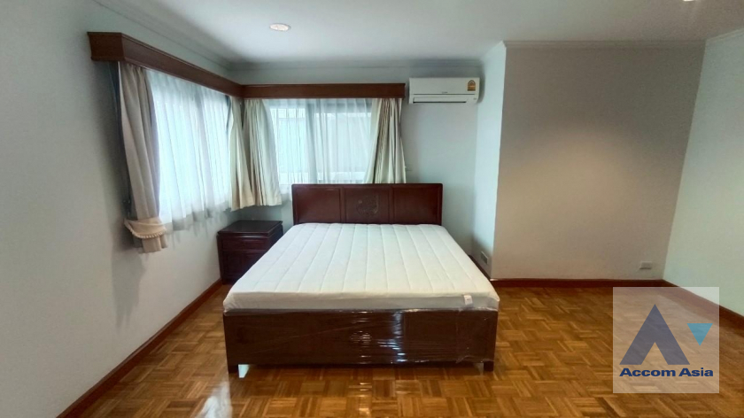 26  3 br Condominium for rent and sale in Sathorn ,Bangkok BTS Sala Daeng - MRT Lumphini at Sathorn Gardens AA38141