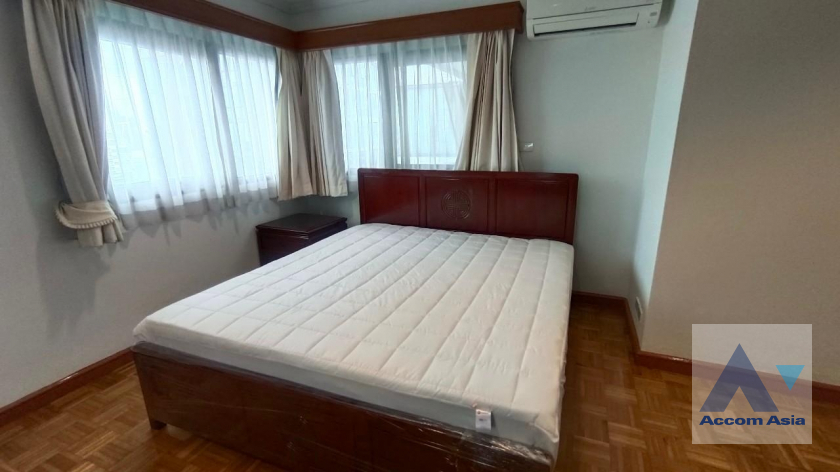 28  3 br Condominium for rent and sale in Sathorn ,Bangkok BTS Sala Daeng - MRT Lumphini at Sathorn Gardens AA38141