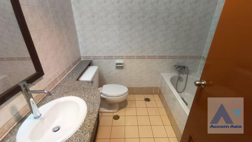 34  3 br Condominium for rent and sale in Sathorn ,Bangkok BTS Sala Daeng - MRT Lumphini at Sathorn Gardens AA38141