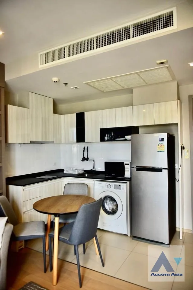 unit 1 Bedroom  Condominium For Rent in Sukhumvit, Bangkok  near BTS Thong Lo (AA38148)