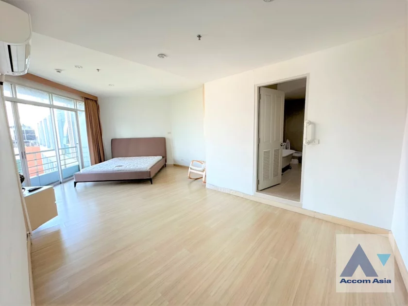 7  3 br Condominium For Rent in Charoen Nakhon ,Bangkok BTS Krung Thon Buri at Baan Sathorn Chaophraya AA38209