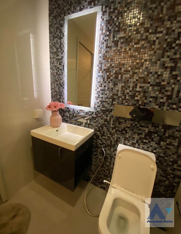 14  2 br Condominium For Rent in Sathorn ,Bangkok BTS Saint Louis at The Room Sathorn St Louis AA38221