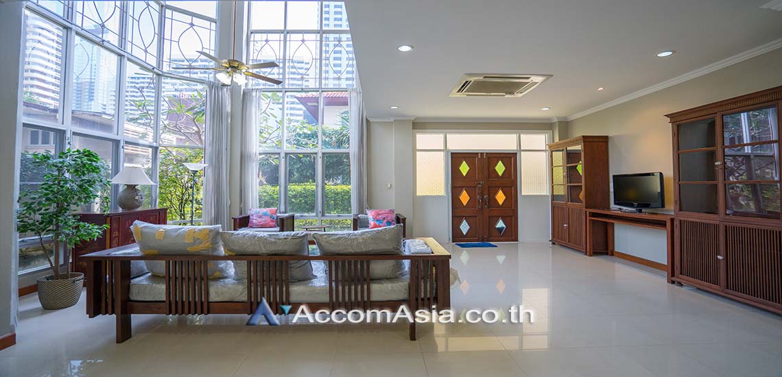  2  5 br House for rent and sale in Sukhumvit ,Bangkok BTS Nana 95245