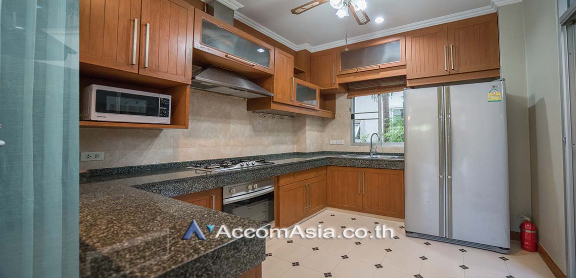 12  5 br House for rent and sale in Sukhumvit ,Bangkok BTS Nana 95245