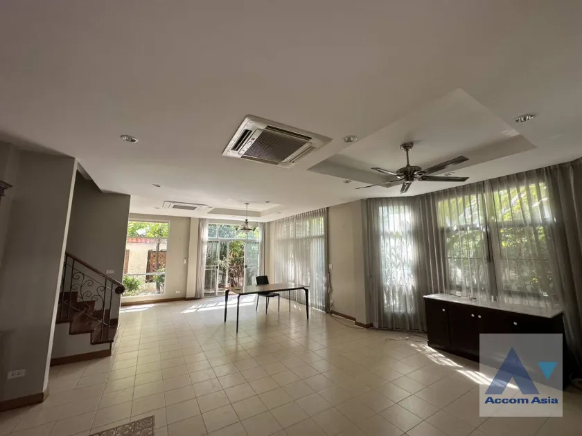 5  3 br House for rent and sale in Sukhumvit ,Bangkok BTS Nana 95248