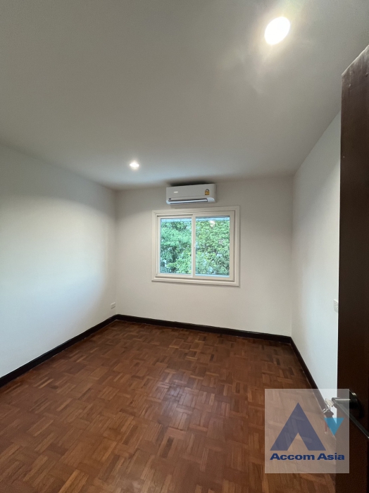 14  5 br House for rent and sale in Phaholyothin ,Bangkok BTS Saphan-Kwai AA38267