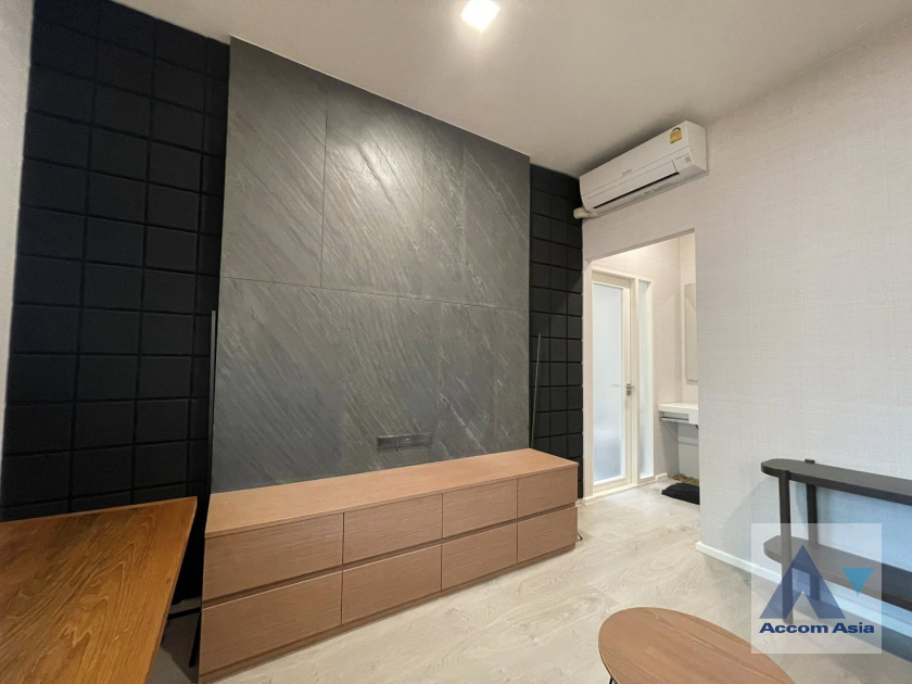 8  4 br House For Rent in Pattanakarn ,Bangkok  at Mantana Bangna-Wongwaen AA38405