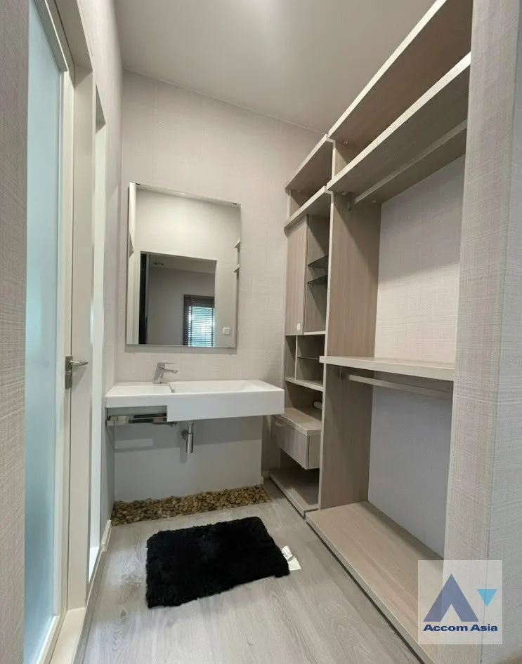 15  4 br House For Rent in Pattanakarn ,Bangkok  at Mantana Bangna-Wongwaen AA38405