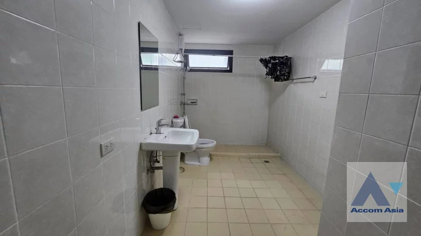 17  3 br Condominium for rent and sale in Sathorn ,Bangkok MRT Khlong Toei at The Royal Navin Tower 25263