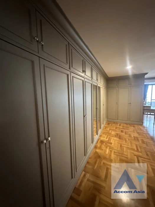 23  3 br Condominium For Rent in Sukhumvit ,Bangkok BTS Asok at Windsor Tower AA38438