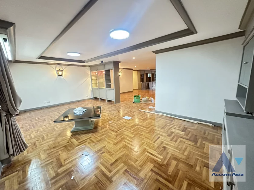 17  3 br Condominium For Rent in Sukhumvit ,Bangkok BTS Asok at Windsor Tower AA38438