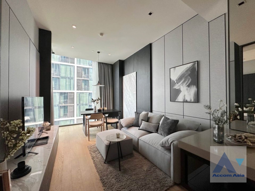  2  1 br Condominium For Rent in Ploenchit ,Bangkok BTS Chitlom at 28 Chidlom AA38446