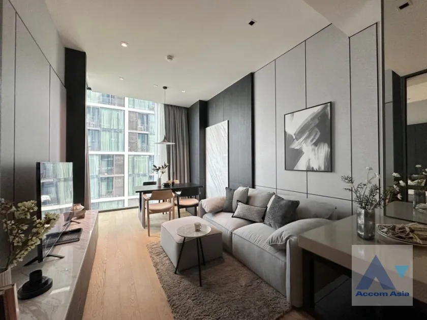  2  1 br Condominium For Rent in Ploenchit ,Bangkok BTS Chitlom at 28 Chidlom AA38446
