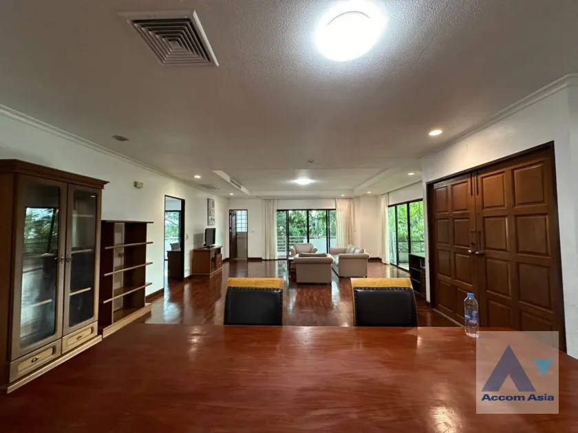 unitPet friendly |  3 Bedrooms  Apartment For Rent & Sale in Sukhumvit, Bangkok  near BTS Thong Lo (AA38509)