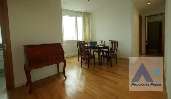 unit 2 Bedrooms  Condominium For Rent in Sukhumvit, Bangkok  near MRT Sukhumvit - BTS Asok (AA38510)