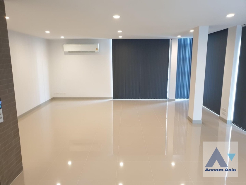 4  3 br House For Rent in Ratchadaphisek ,Bangkok  at Premium Place  AA38580