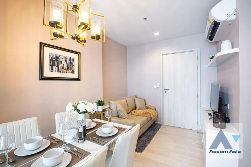 unit 1 Bedroom  Condominium For Rent in Ploenchit, Bangkok  near BTS Ploenchit (AA38583)