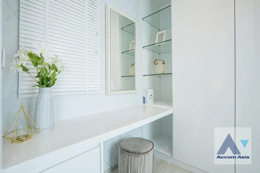 14  1 br Condominium For Rent in Ploenchit ,Bangkok BTS Ploenchit at Life One Wireless AA38583