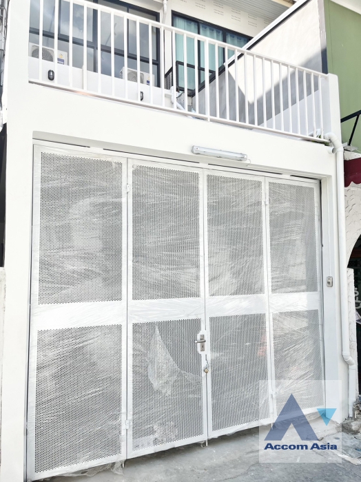 16  2 br Townhouse For Rent in Sukhumvit ,Bangkok BTS Thong Lo AA38590