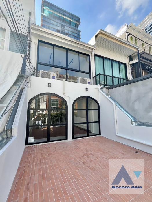  2  2 br Townhouse For Rent in Sukhumvit ,Bangkok BTS Thong Lo AA38590