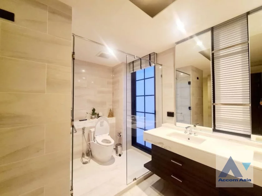 24  5 br Townhouse for rent and sale in Sukhumvit ,Bangkok MRT Sukhumvit - BTS Asok at Quarter 31 AA38605