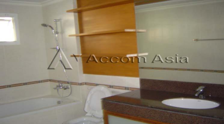 5  4 br Apartment For Rent in Sukhumvit ,Bangkok BTS Nana at Fully Furnished Apartment, Only 2 mins walk to BTS 15283