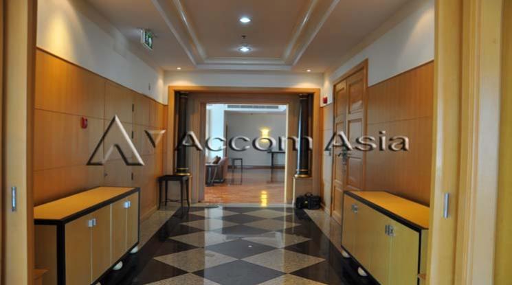 5  4 br Apartment for rent and sale in Sukhumvit ,Bangkok BTS Nana at Fully Furnished Apartment, Only 2 mins walk to BTS 15284