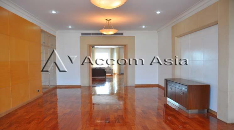 6  4 br Apartment for rent and sale in Sukhumvit ,Bangkok BTS Nana at Fully Furnished Apartment, Only 2 mins walk to BTS 15284