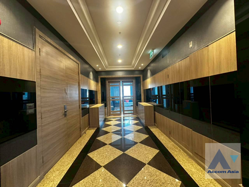 6  4 br Apartment For Rent in Sukhumvit ,Bangkok BTS Nana at Fully Furnished Apartment, Only 2 mins walk to BTS 15284