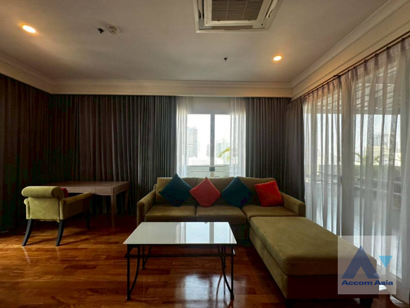 8  4 br Apartment For Rent in Sukhumvit ,Bangkok BTS Nana at Fully Furnished Apartment, Only 2 mins walk to BTS 15284
