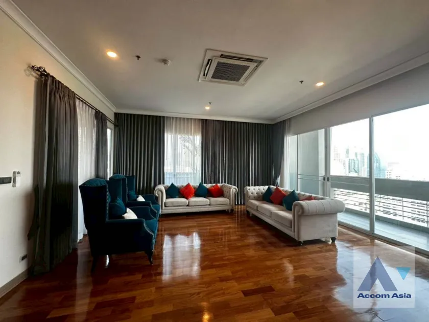 unitBig Balcony, Pet friendly |  4 Bedrooms  Apartment For Rent in Sukhumvit, Bangkok  near BTS Nana (15284)