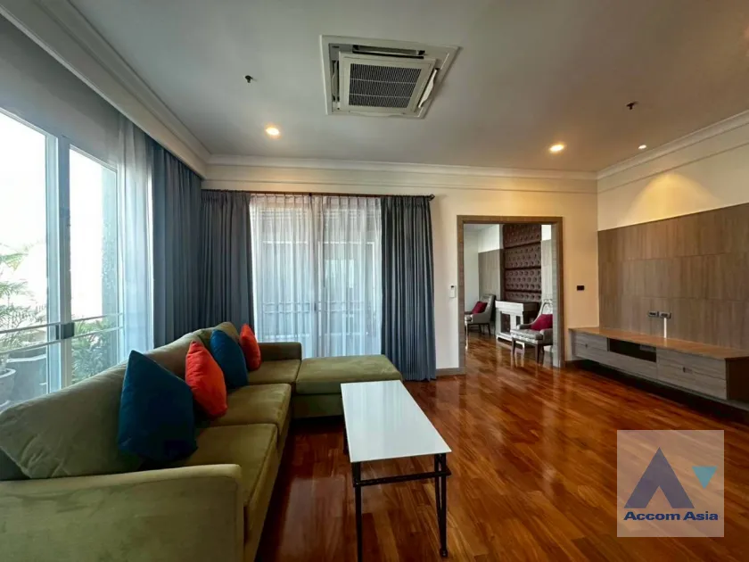 unitBig Balcony, Pet friendly |  4 Bedrooms  Apartment For Rent in Sukhumvit, Bangkok  near BTS Nana (15284)
