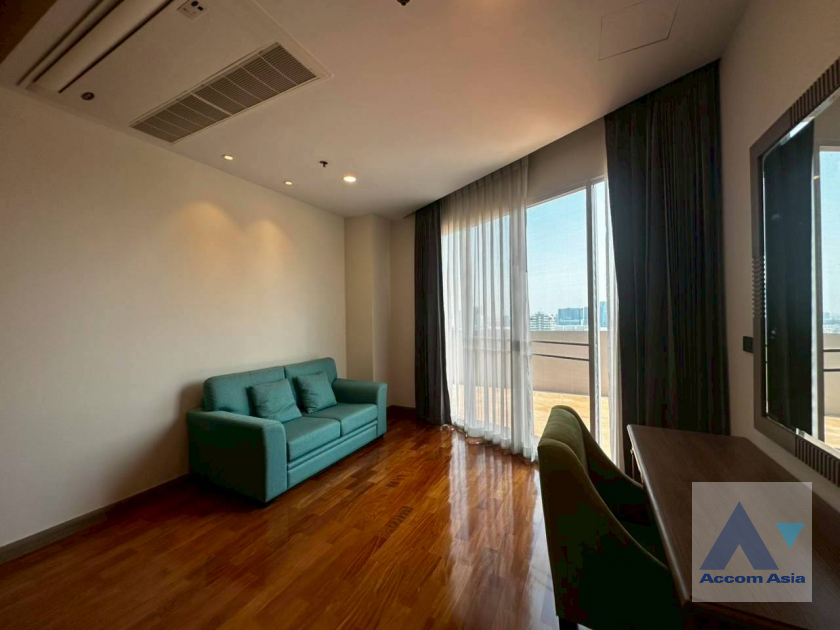 9  4 br Apartment For Rent in Sukhumvit ,Bangkok BTS Nana at Fully Furnished Apartment, Only 2 mins walk to BTS 15284