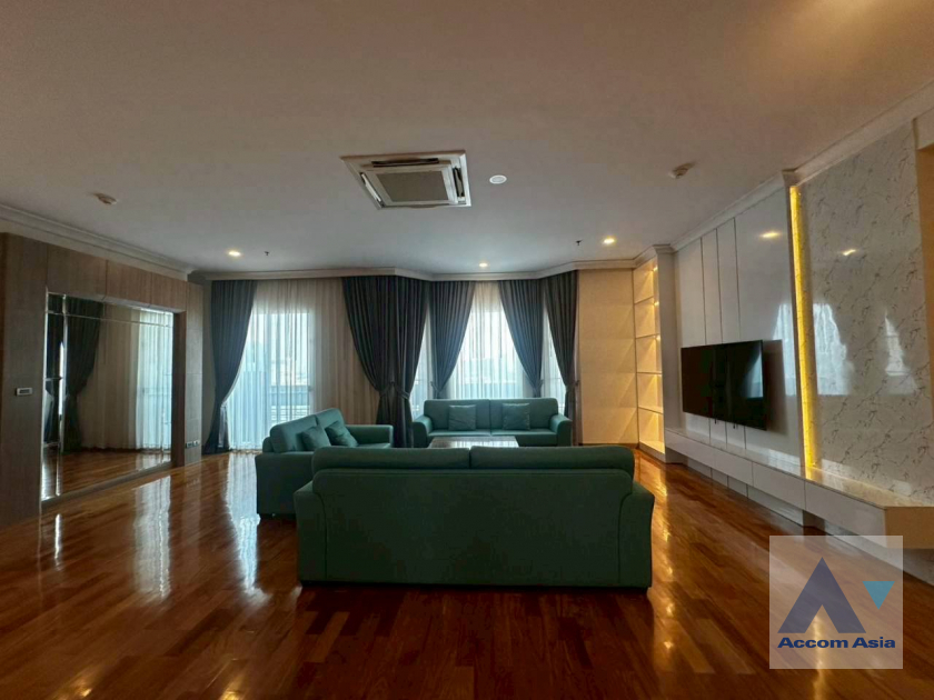 12  4 br Apartment For Rent in Sukhumvit ,Bangkok BTS Nana at Fully Furnished Apartment, Only 2 mins walk to BTS 15284