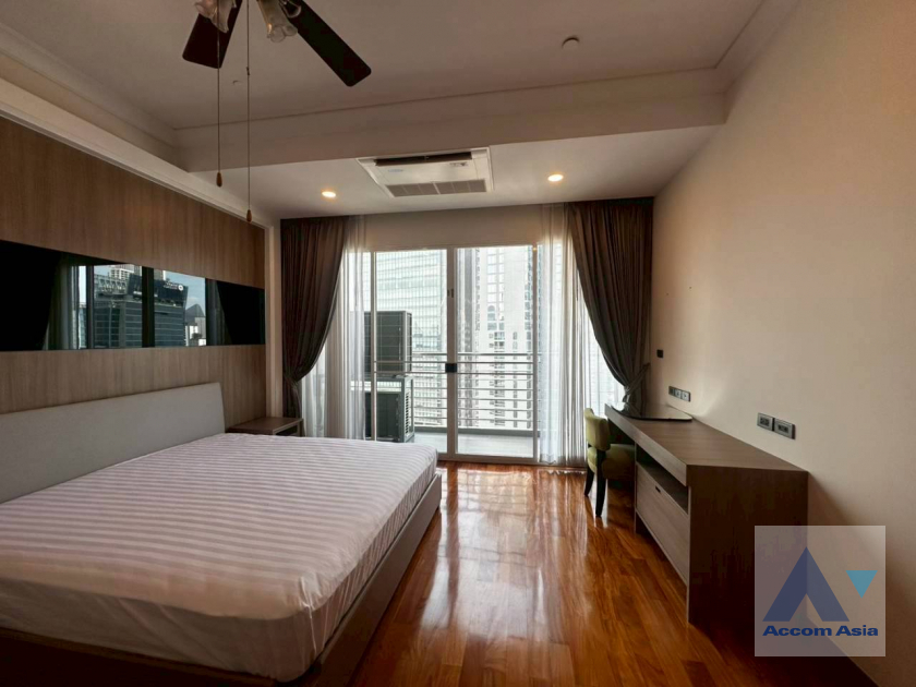 19  4 br Apartment For Rent in Sukhumvit ,Bangkok BTS Nana at Fully Furnished Apartment, Only 2 mins walk to BTS 15284
