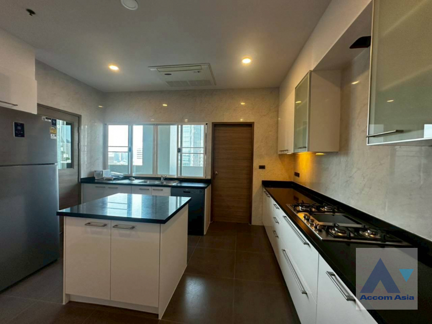17  4 br Apartment For Rent in Sukhumvit ,Bangkok BTS Nana at Fully Furnished Apartment, Only 2 mins walk to BTS 15284