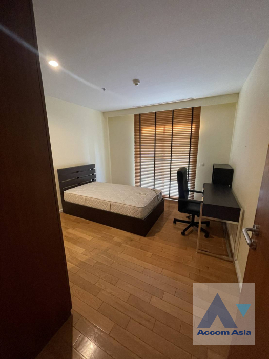 11  2 br Condominium for rent and sale in Silom ,Bangkok MRT Silom - BTS Sala Daeng at The Legend Saladaeng AA38626