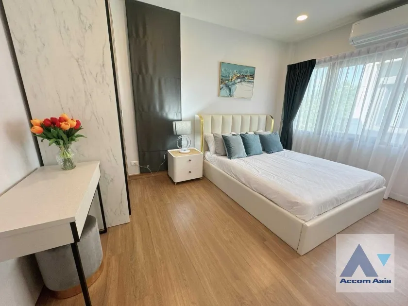 11  4 br House for rent and sale in Samutprakan ,Samutprakan  at Centro Bangna AA38635