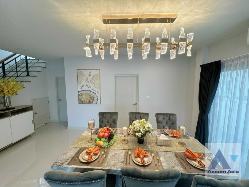 6  4 br House for rent and sale in Samutprakan ,Samutprakan  at Centro Bangna AA38635