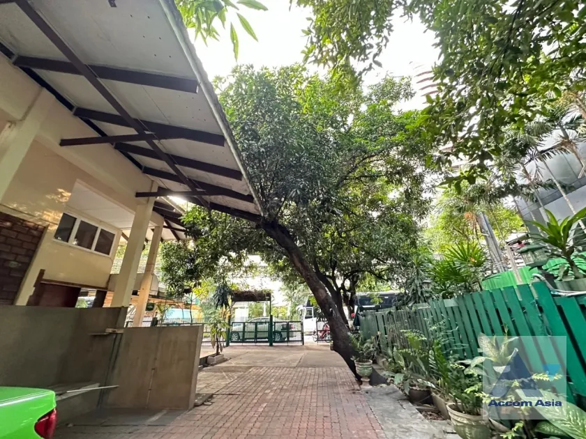 unit House For Sale in Sukhumvit, Bangkok  near BTS Asok (AA38638)