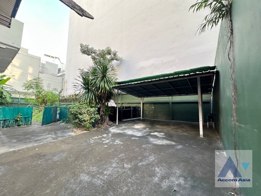 5  House For Sale in Sukhumvit ,Bangkok BTS Asok AA38638