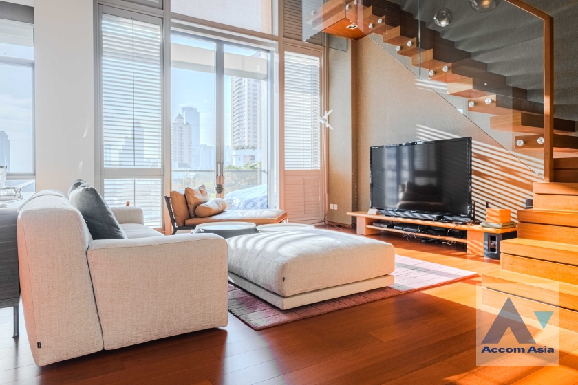 Condominium For Rent & Sale in Sathorn, Bangkok Code AA38639